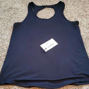 Black twist tank